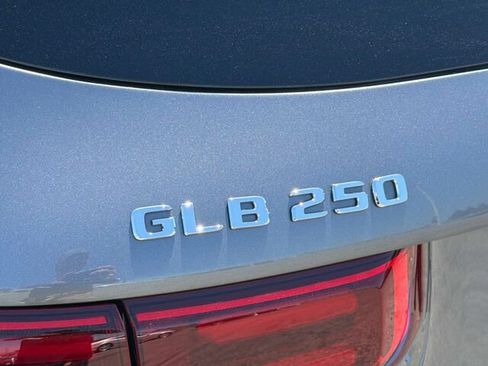 Used 2026 Mercedes-Benz GLB 250 image 35
