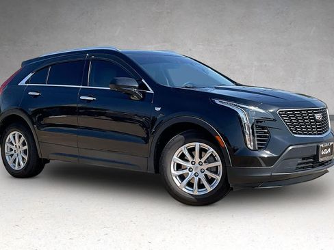 Used 2023 Cadillac XT4 Luxury w/ Cold Weather Package FWD image 20
