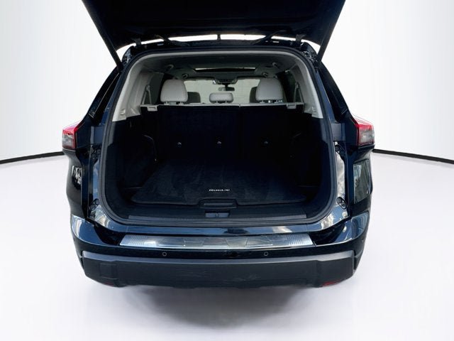 Used 2024 Nissan Rogue SV w/ SV Premium Package AWD/4WD image 22