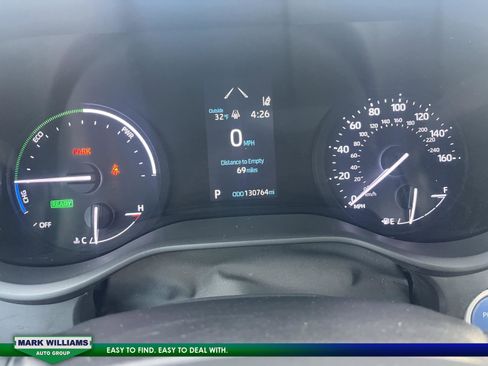 Used 2021 Toyota Sienna XLE image 13