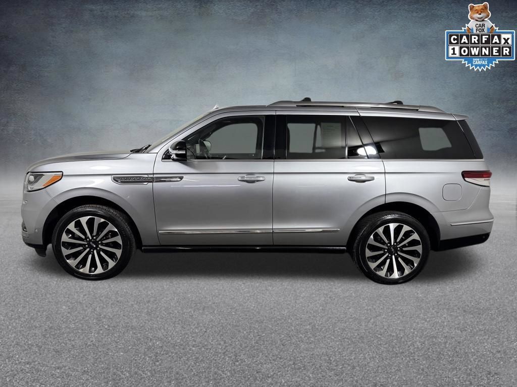 Certified 2023 Lincoln Navigator Reserve AWD/4WD image 4