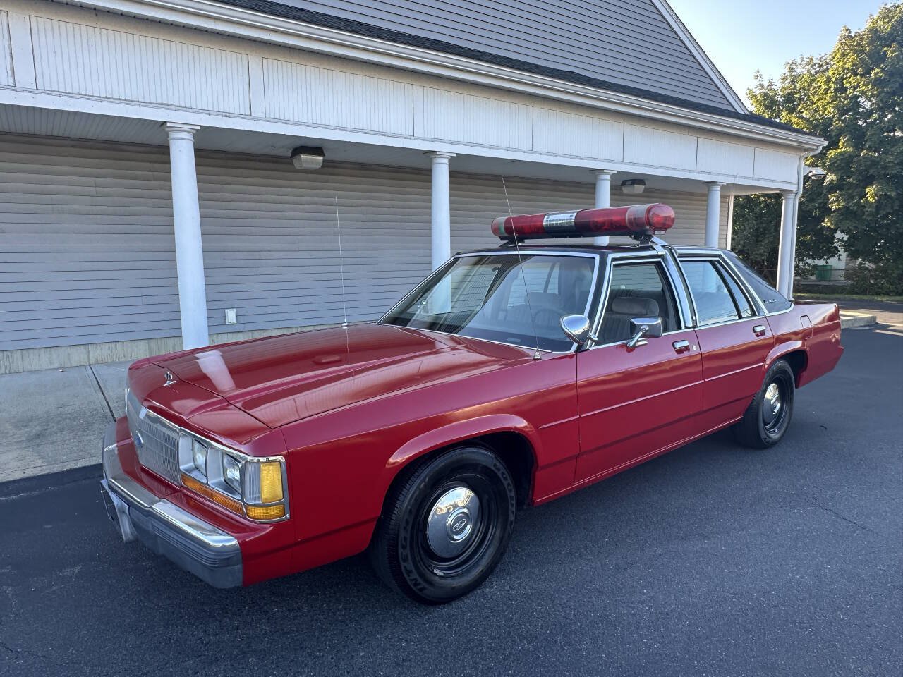 Used 1990 Ford LTD Crown Victoria RWD image 17