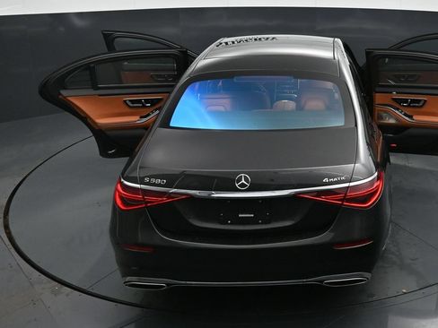 Used 2024 Mercedes-Benz S 580 4MATIC Sedan image 44
