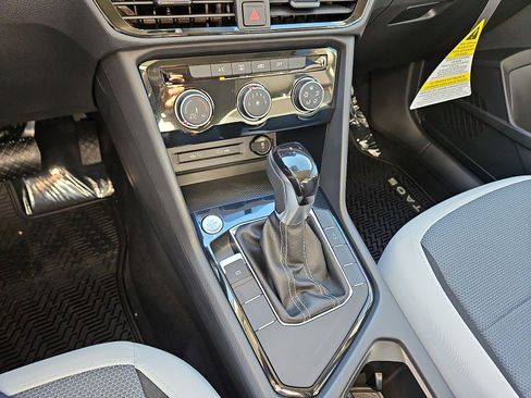 New 2027 Volkswagen Taos S FWD image 22