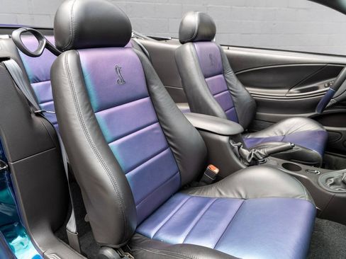 Used 2004 Ford Mustang Cobra RWD image 4