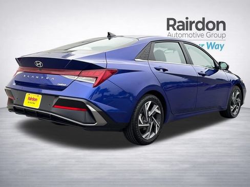 Used 2024 Hyundai Elantra Limited FWD image 7