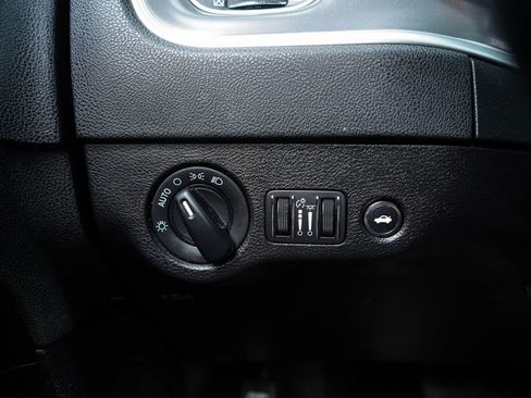 Used 2021 Dodge Charger SXT w/ Leather Interior Group image 26