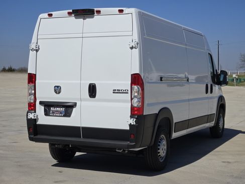 New 2026 RAM ProMaster 2500 w/ Convenience Group FWD image 4