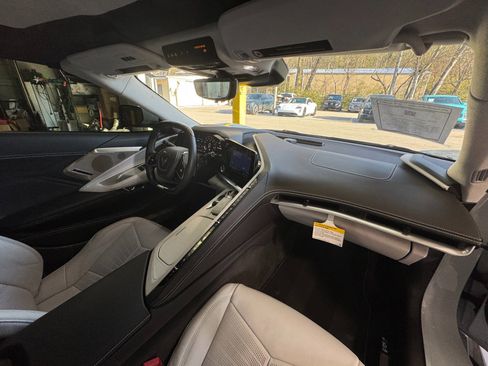 Used 2024 Chevrolet Corvette Z06 image 20