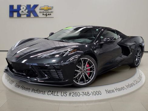 Used 2024 Chevrolet Corvette Stingray Preferred Conv w/ 2LT RWD image 3