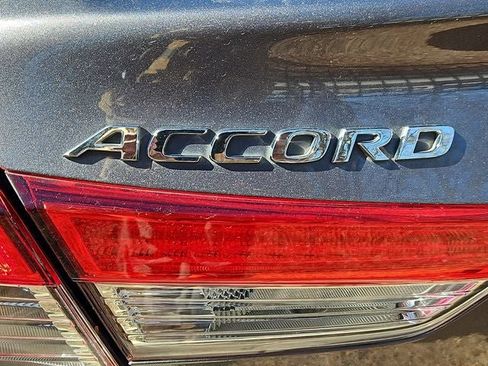 Used 2019 Honda Accord EX image 36