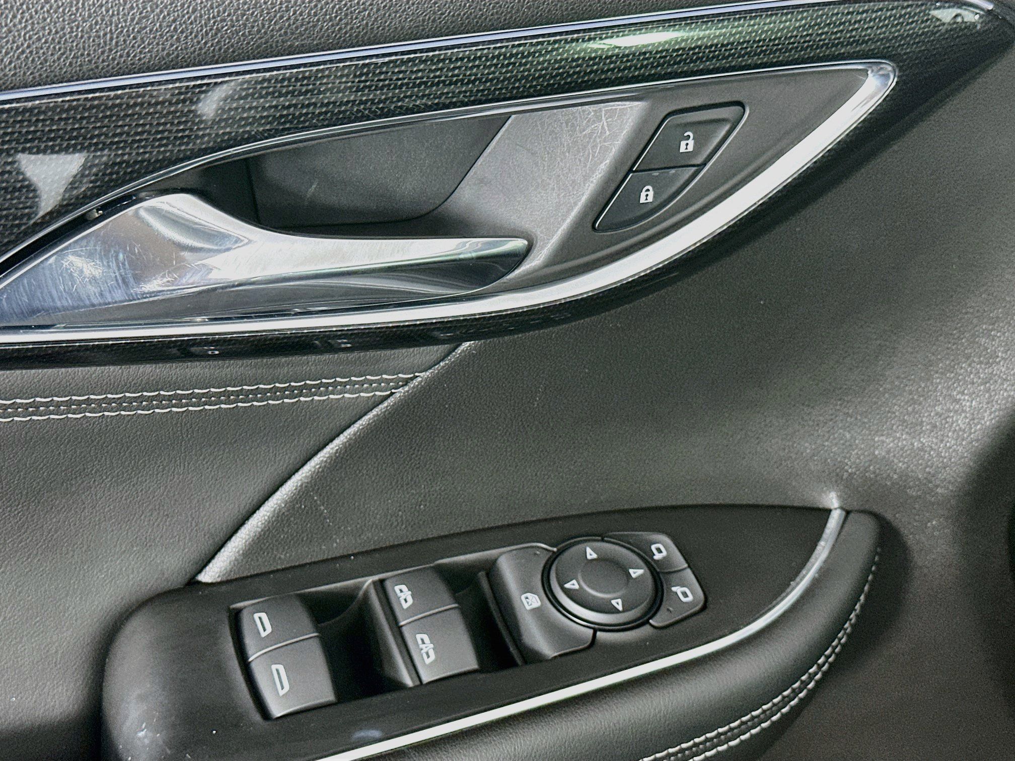 Used 2023 Buick Envision Preferred FWD image 15