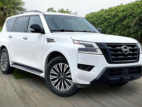 Used 2023 Nissan Armada SL w/ Midnight Edition Package RWD image 9