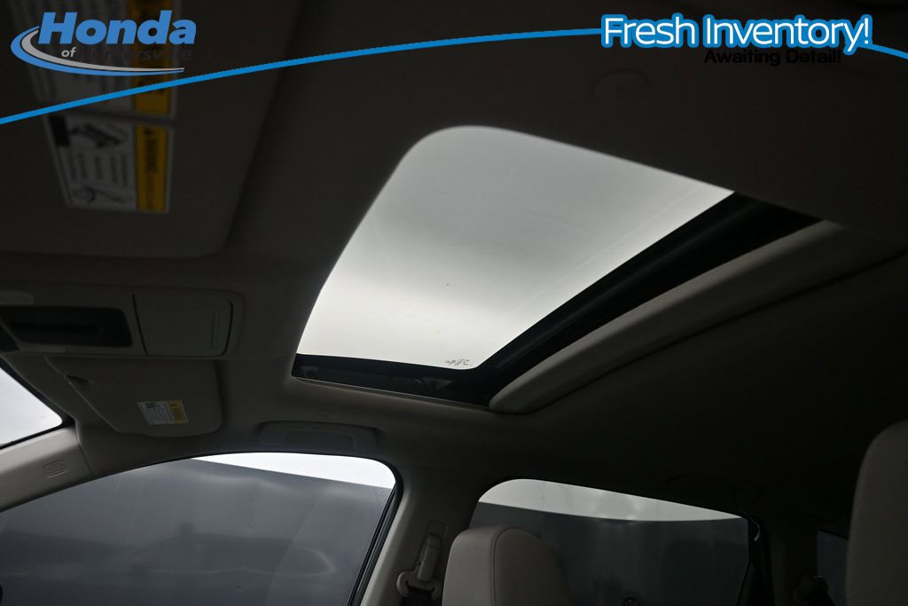 Used 2025 Honda CR-V EX image 16