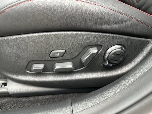 Certified 2026 Genesis G80 2.5T Sport Prestige AWD/4WD image 12