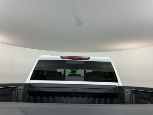 Used 2024 GMC Sierra 2500 AT4X image 10