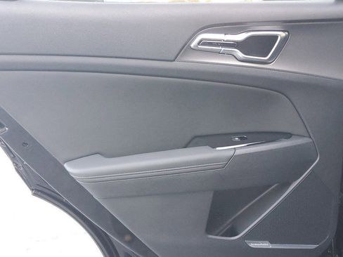 New 2025 Kia Sportage SX FWD image 12