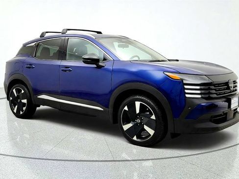Used 2026 Nissan Kicks SR w/ SR Premium Package AWD/4WD image 2