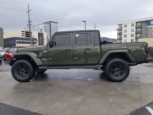 Used 2021 Jeep Gladiator Overland w/ Popular Equipment Package image 9