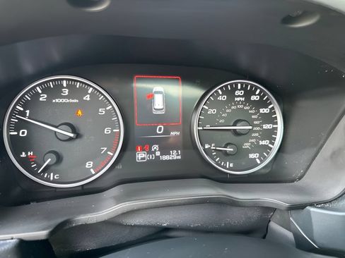 Used 2025 Subaru Forester Premium AWD/4WD image 19