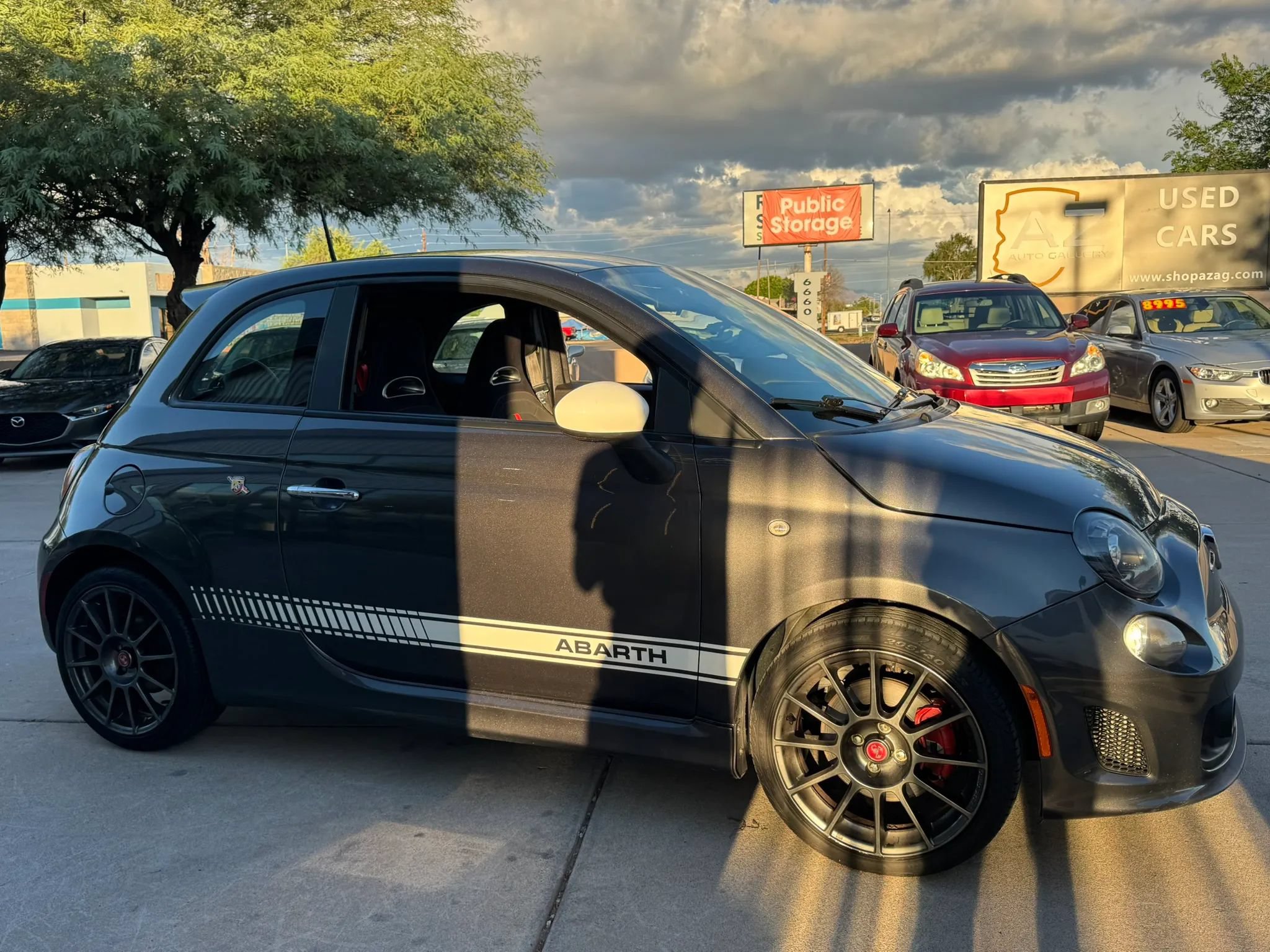 Used 2015 FIAT 500 Abarth w/ Beats Audio Package FWD image 4