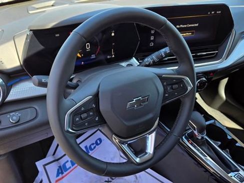 New 2026 Chevrolet Trax LT w/ Midnight Edition image 7