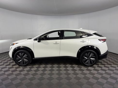 Used 2024 Nissan Ariya FWD image 9