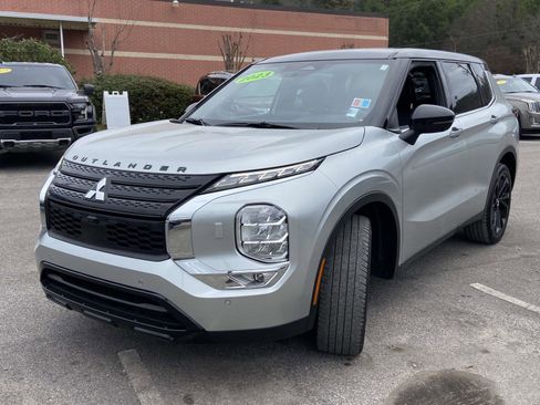 Used 2023 Mitsubishi Outlander SEL image 26