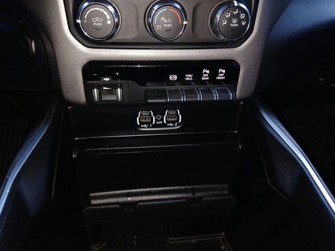 Used 2024 RAM 2500 Big Horn w/ Off Road Package image 25