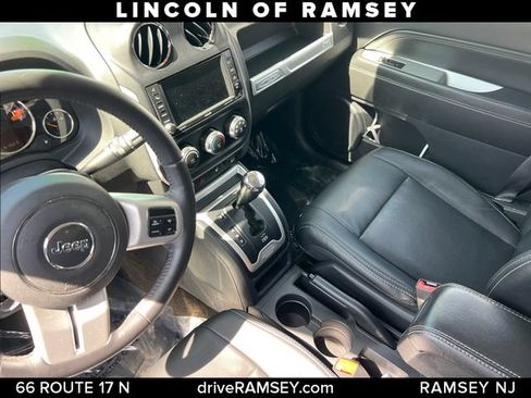 Used 2017 Jeep Compass High Altitude AWD/4WD image 11