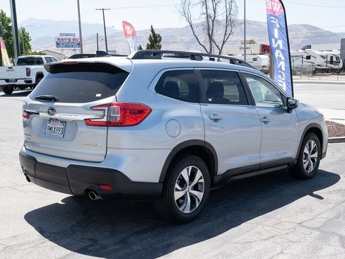 Used 2024 Subaru Ascent Premium AWD/4WD image 5