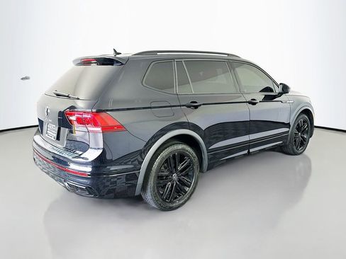 Used 2022 Volkswagen Tiguan SE R-Line FWD image 7