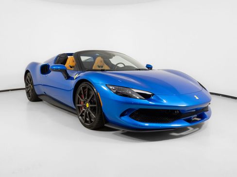 Used 2024 Ferrari 296 GTS RWD image 11