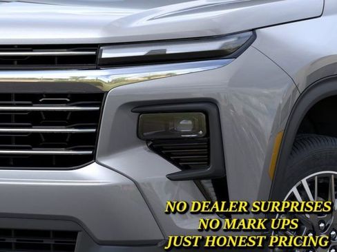 New 2026 Chevrolet Traverse LT FWD image 10