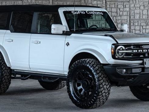 Used 2021 Ford Bronco Outer Banks image 6