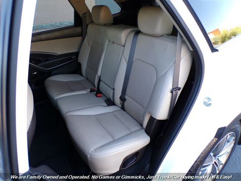 Used 2015 Hyundai Santa Fe GLS w/ Option Group 03 FWD image 22