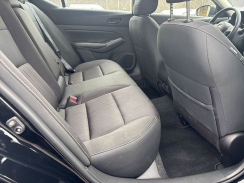 Used 2025 Nissan Altima 2.5 SV image 40