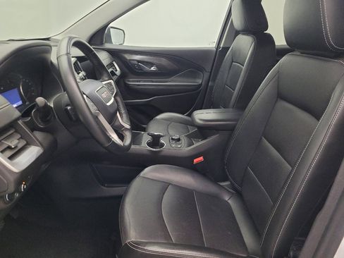 Used 2024 GMC Terrain SLT image 17
