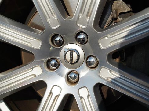 Used 2016 Volvo XC90 T6 image 18