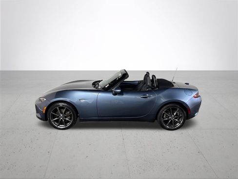 Used 2016 MAZDA MX-5 Miata Grand Touring RWD image 9