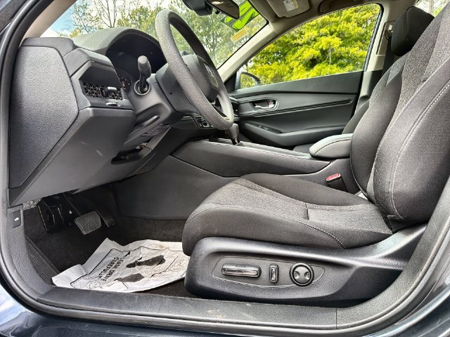 Used 2024 Honda Accord EX image 12