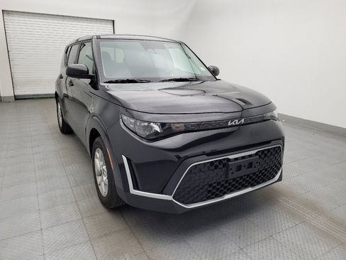 Used 2025 Kia Soul LX w/ LX Technology Package image 13