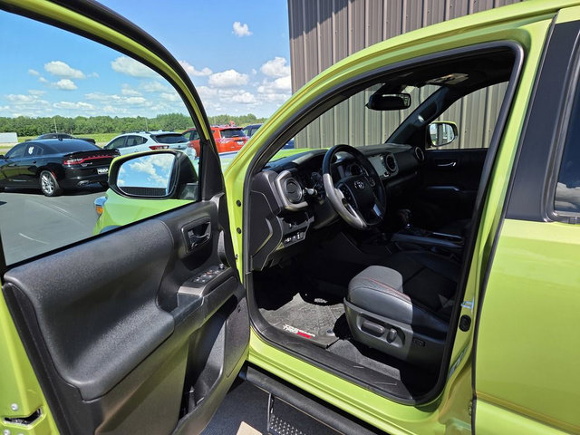 Used 2022 Toyota Tacoma TRD Pro AWD/4WD image 18