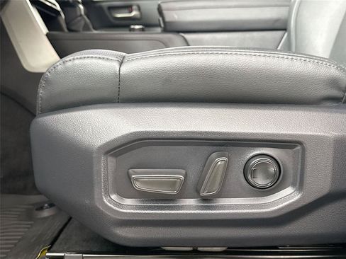 Used 2025 Toyota Tundra Limited w/ TRD Off-Road Package AWD/4WD image 28