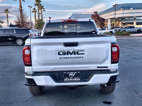 New 2026 GMC Canyon Elevation w/ LPO, Black Badging Package RWD image 13