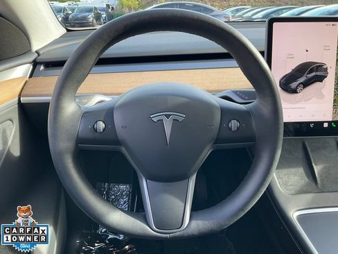Used 2024 Tesla Model Y Long Range AWD/4WD image 40