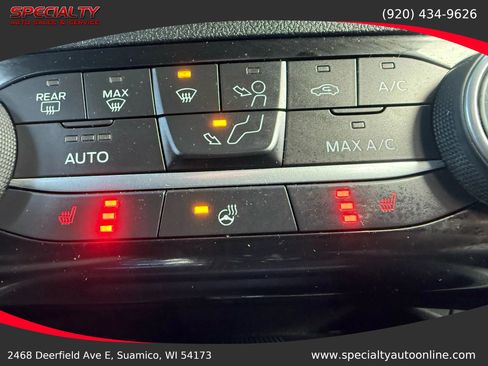 Used 2022 Ford Escape SE w/ Cold Weather Package image 30