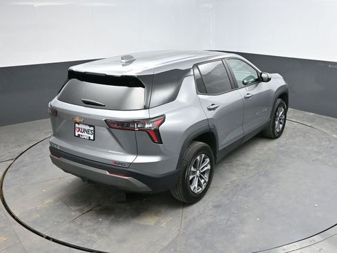 Used 2025 Chevrolet Equinox LT image 29