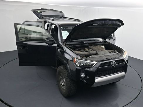 Used 2019 Toyota 4Runner TRD Off-Road AWD/4WD image 25