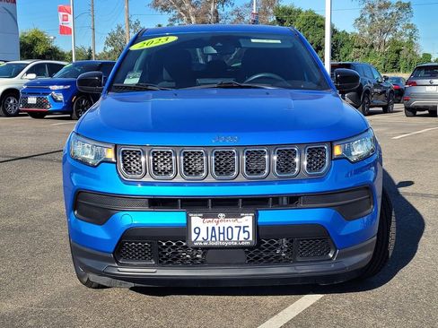 Used 2023 Jeep Compass Sport AWD/4WD image 2